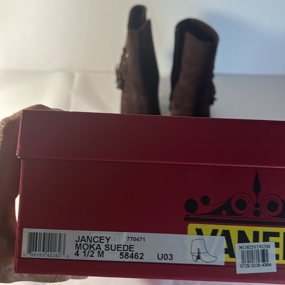 Vaneli Jancey Mika Suede Ankle Bootd - Picture 7 of 7